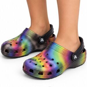 Crocs Classic Clog in Tie-Dye Swirl | Size J6
